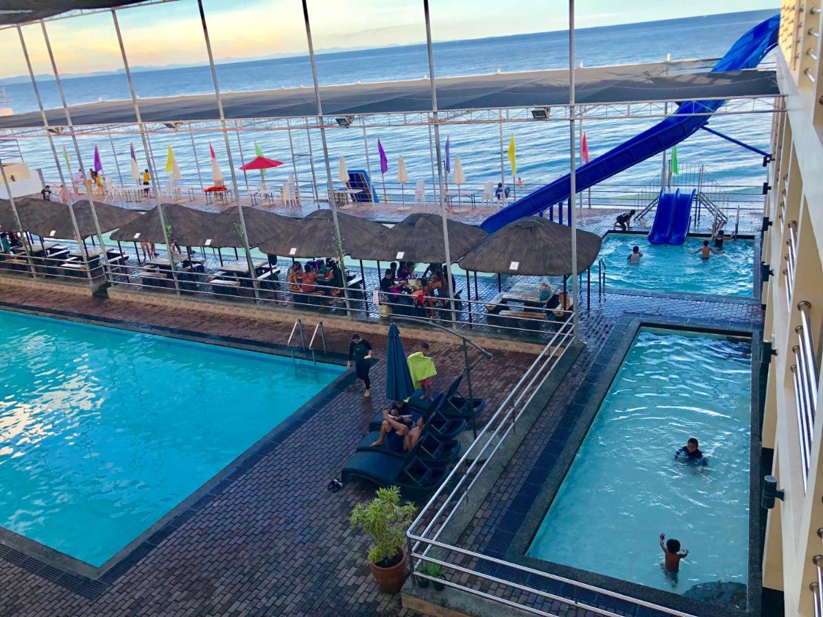 Roxas  La Primera Grande Beach Resort מראה חיצוני תמונה