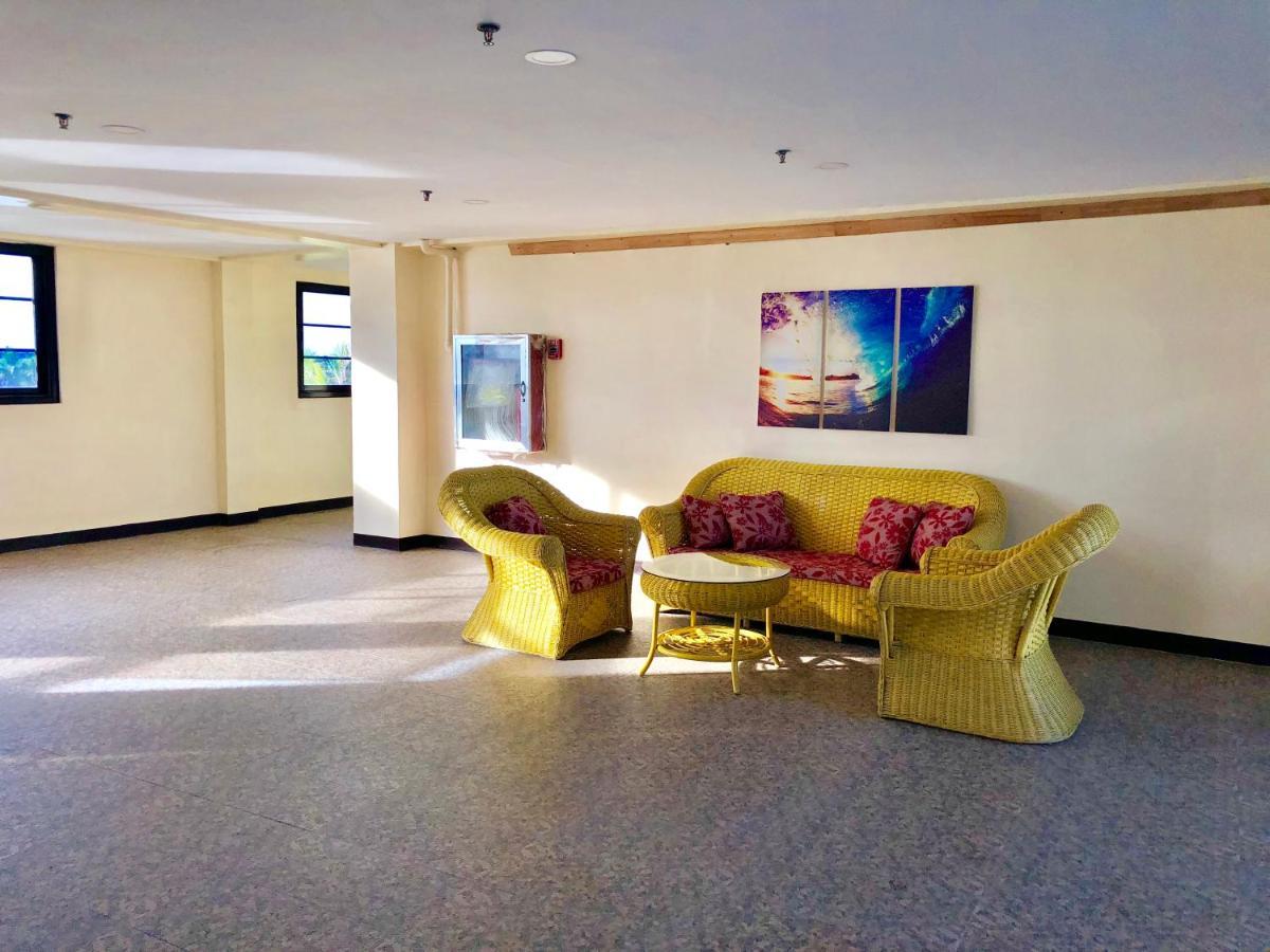 Roxas  La Primera Grande Beach Resort מראה חיצוני תמונה